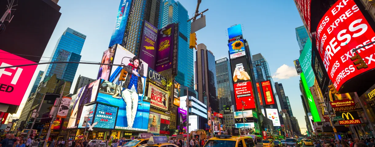 Phần Mềm Trình Chiếu Điện Tử (Digital Signage Software) Là Gì?